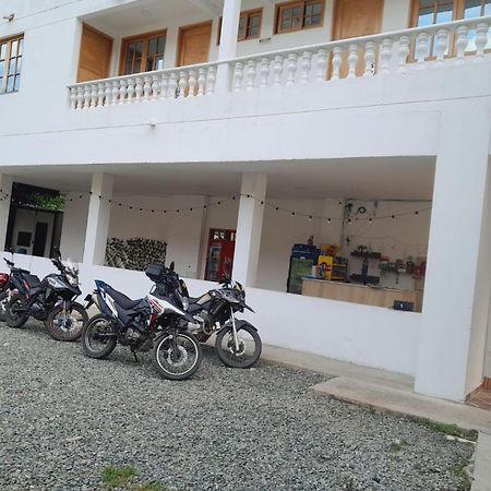 Hotel Santa Fe Del Parque Santa Fe de Antioquia Dış mekan fotoğraf